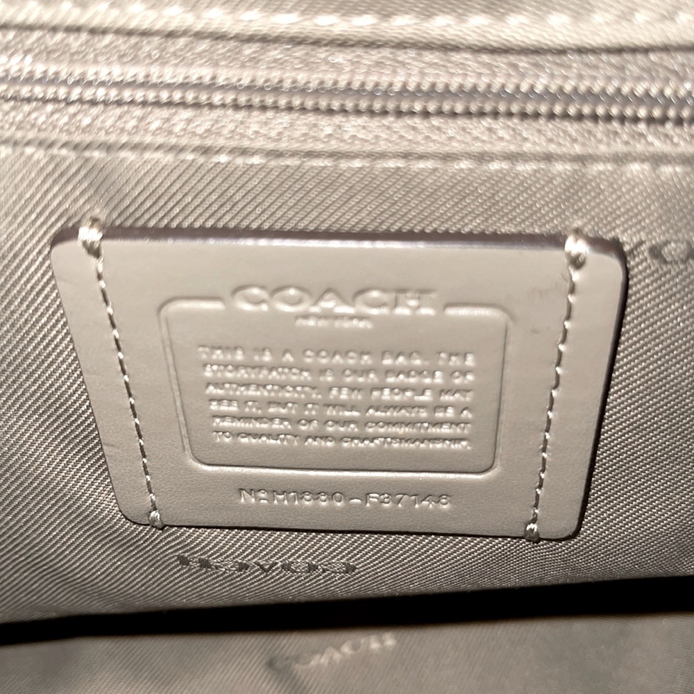 Coach Satchel - Picture 4 of 6